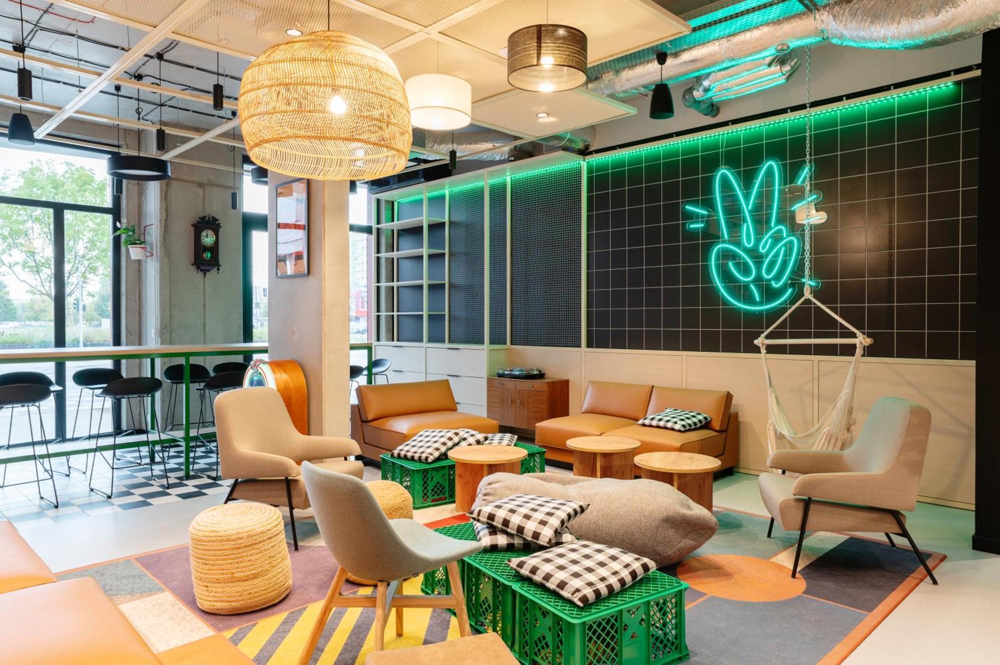 Chillout Dorm Warszawa Aparthotel Exterior photo